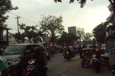 Pasar Tumpah Ganggu...