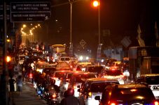Semua Jalur Mudik Macet