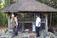 Syekh Hasan Tafsir,...