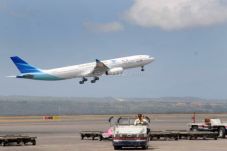 Bandara Juanda Ditutup,...