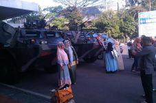 Panser Anoa Jadi Sasaran...
