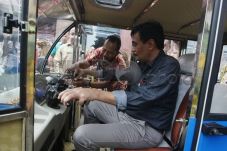 Pertama Kali Lebaran...