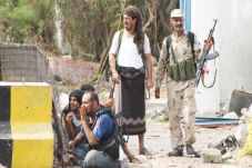 Milisi Houthi Membom...