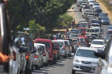 Jalur Saradan Macet...