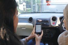 Jadikan Ponsel Sebagai...