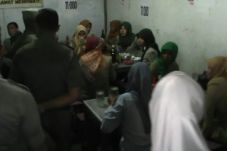 Bolos di Hari Pertama...