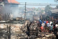 Gudang Spon Ludes Terbakar