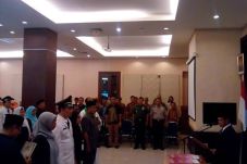 Bedol Desa, Wali Kota...