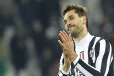 Striker Juventus Laris...