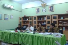 Tinjau Ujian SBMPTN,...