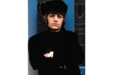 Ringo Starr Lelang Jaket...