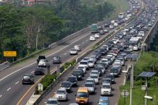 Pendapatan Tol MNC pada...