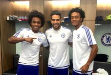 Mourinho Paksakan Trio...