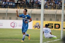 Arema Lawan Sepadan...