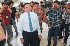 Ahok Diperiksa Kasus...