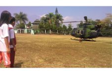 TNI Gelar Latihan di...