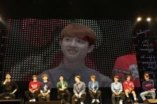 EXO Channel Tandai Debut...