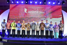 Koran Sindo Gelar Malam...