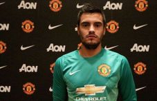 Saya ke United untuk...