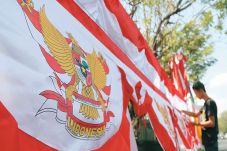 Pedagang Bendera Musiman...