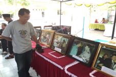Gus Dur Hadir pada Muktamar...