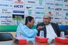 Persela Lambat Negosiasi,...