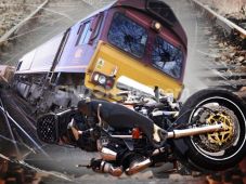 Vespa Terseret Kereta,...