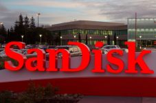 Ultah 10 Tahun, SanDisk...