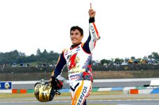 Marquez Tertantang Merajut...