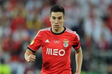 MU-Benfica Capai Kesepakatan...