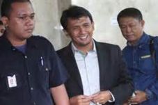 Gatot Ajukan Penangguhan...