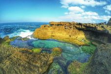 Kolam Alami Pantai Kedung...