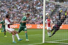 Ajax Disingkirkan Rapid:...
