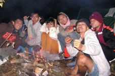 Populerkan Gunung-Gunung...