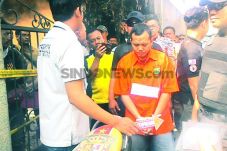 Lihat Rekonstruksi Pembakaran...