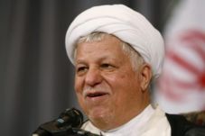 Petinggi Iran Salahkan...