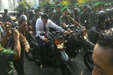 Pemprov DKI Berikan...