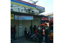 Pelaku Bobol ATM Pakai...
