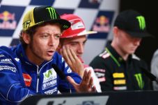 Rossi Sulit Ngerem Motor...