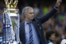 Chelsea Perpanjang Kontrak...