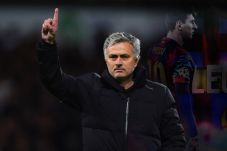 Mourinho Angkat Bicara...