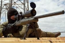 Sniper SAS Selamatkan...