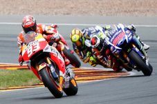 Kecepatan Marquez Bikin...