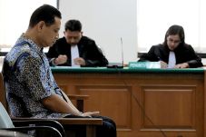 Mantan Dirut BBJ Dihukum...