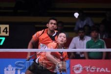 Sempat Diganggu Wasit,...