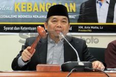 PKS Minta Menteri Baru...
