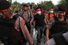 Mabes Polri Tangkap...