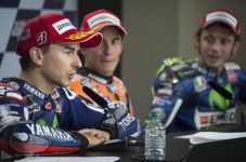 Lorenzo Pede Bungkam...