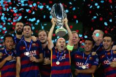 Iniesta Penerus Gelar...