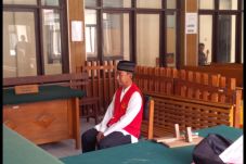 Demi Susu Anak, Tukang...